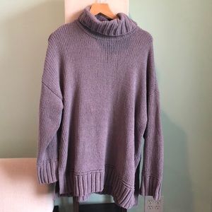 Aerie turtleneck sweater